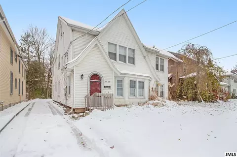 402 Third St, Jackson, MI 49201 photo 2