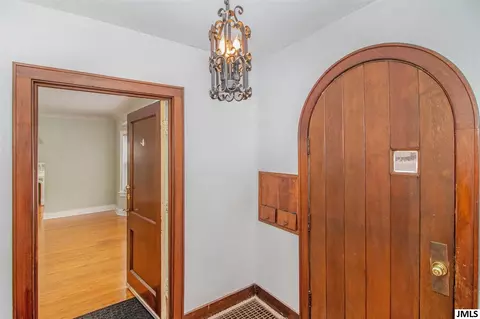 402 Third St, Jackson, MI 49201 photo 13