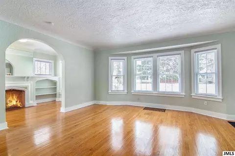 402 Third St, Jackson, MI 49201 photo 5