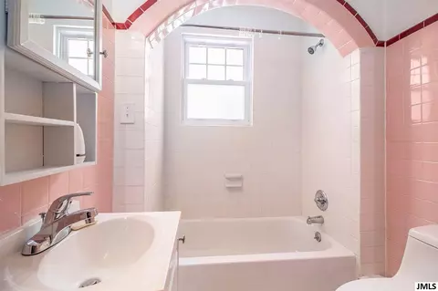 402 Third St, Jackson, MI 49201 photo 11