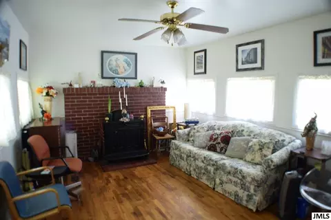 1995 Kibby Rd, Jackson, MI 49203 photo 9