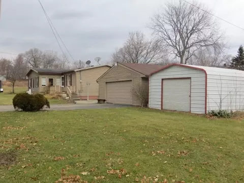 117 Mill St, Addison, MI 49220 photo 4
