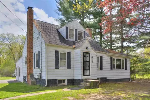 657 Blackman Rd, Jackson, MI 49201 photo 2