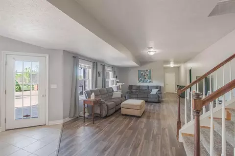 1105 Point N, Jackson, MI 49203 photo 23