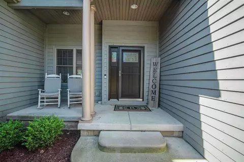 1105 Point N, Jackson, MI 49203 photo 4