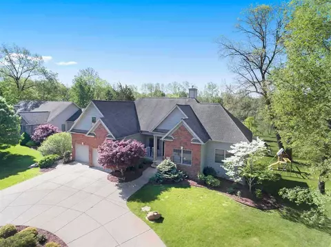 1105 Point N, Jackson, MI 49203 photo 1