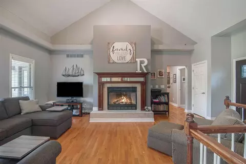 1105 Point N, Jackson, MI 49203 photo 5