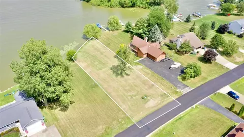 7965 Wadding Dr, Onsted, MI 49265 photo 1