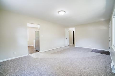 116 E Southfield Dr, Jackson, MI 49203 photo 9