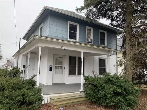 1033 Lansing Ave, Jackson, MI 49202 photo 1