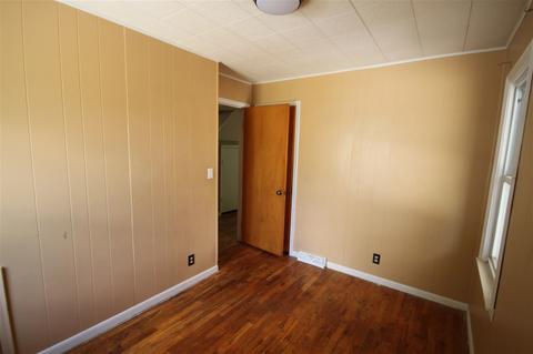 411 Falcon, Jackson, MI 49202 photo 14