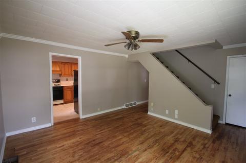 411 Falcon, Jackson, MI 49202 photo 6