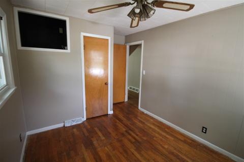 411 Falcon, Jackson, MI 49202 photo 12