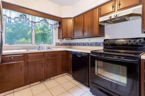 3376 Concerto, Spring Arbor, MI 49283 photo 4
