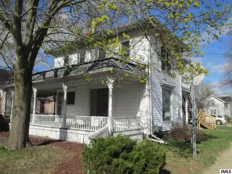 127 Maple St, Springport, MI 49284 photo 1
