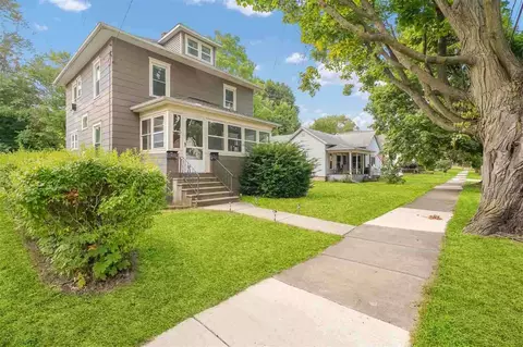 724 Edgewood, Jackson, MI 49202 photo 1