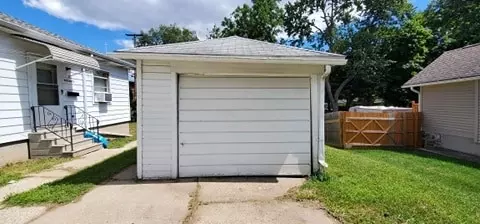 915 Backus St, Jackson, MI 49202 photo 6