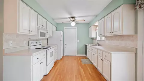 128 W Arbor Hts, Spring Arbor, MI 49283 photo 7