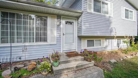 128 W Arbor Hts, Spring Arbor, MI 49283 photo 2
