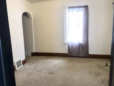 608 E Ganson, Jackson, MI 49201 photo 11