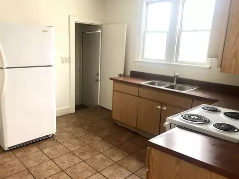 608 E Ganson, Jackson, MI 49201 photo 7