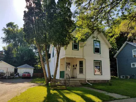 1405 Fourth St, Jackson, MI 49203 photo 1