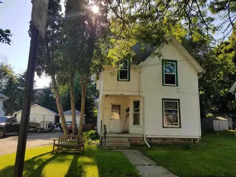 1405 Fourth St, Jackson, MI 49203 photo 2