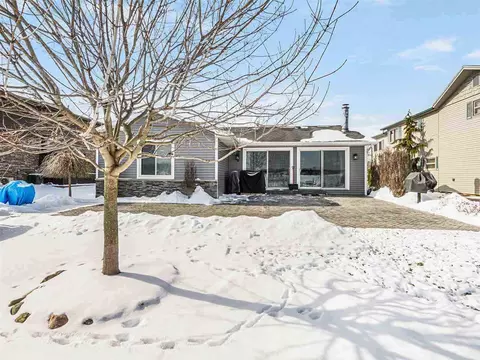 122 E Princess Dr, Brooklyn, MI 49230 photo 2