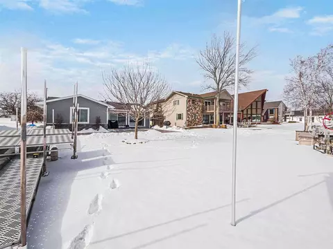 122 E Princess Dr, Brooklyn, MI 49230 photo 27