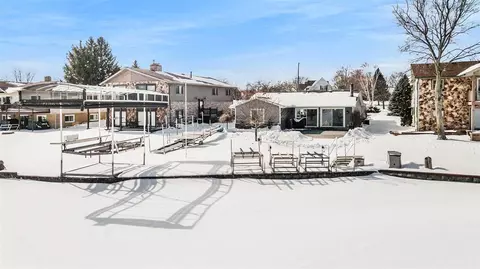 122 E Princess Dr, Brooklyn, MI 49230 photo 3