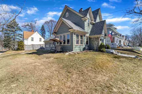 1202 Burr St, Jackson, MI 49201 photo 2