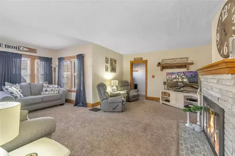 1202 Burr St, Jackson, MI 49201 photo 3
