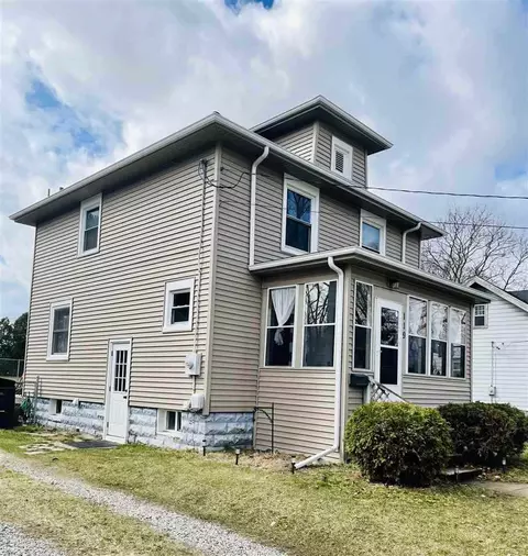 119 Arnold, Jackson, MI 49202 photo 2