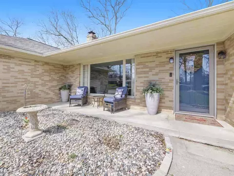 1986 Shoemaker Dr, Jackson, MI 49203 photo 4