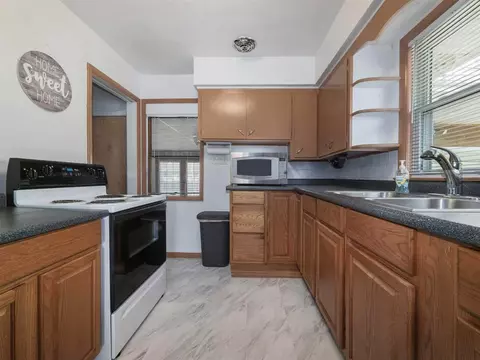 3210 Hoyer, Jackson, MI 49201 photo 8