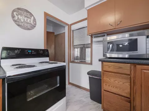 3210 Hoyer, Jackson, MI 49201 photo 10