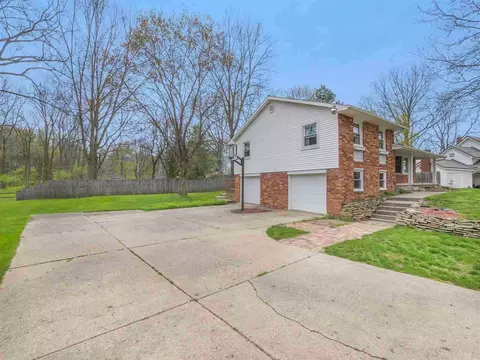 2000 Cascade Dr, Jackson, MI 49203 photo 20