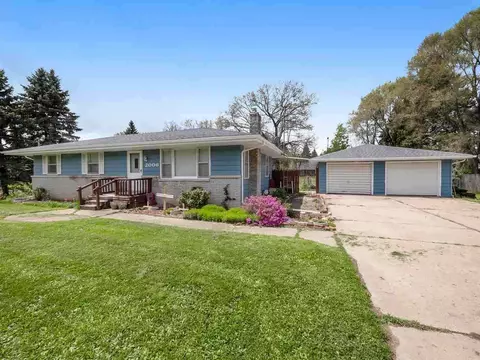 2006 Morris St, Jackson, MI 49202 photo 2