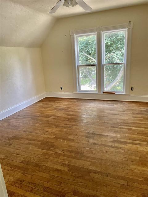 317 Carr St, Jackson, MI 49201 photo 9