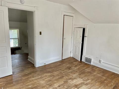 317 Carr St, Jackson, MI 49201 photo 7
