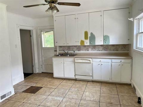 317 Carr St, Jackson, MI 49201 photo 11