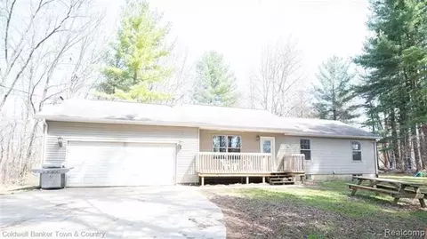 4233 Ridge Rd, Jackson, MI 49201 photo 1