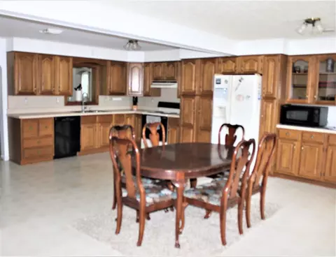 5055 Page Ave, Jackson, MI 49201 photo 4