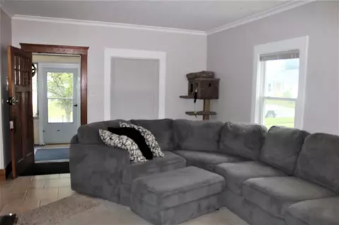 736 Loomis, Jackson, MI 49202 photo 3