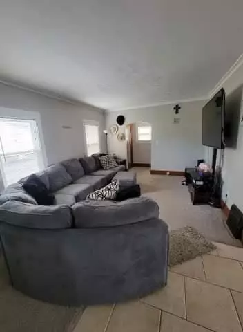 736 Loomis, Jackson, MI 49202 photo 4