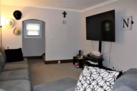736 Loomis, Jackson, MI 49202 photo 2