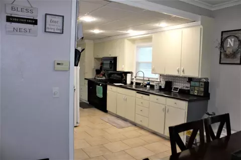 736 Loomis, Jackson, MI 49202 photo 8