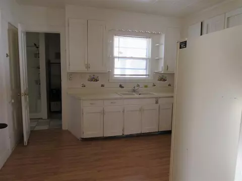1516 Pringle St, Jackson, MI 49202 photo 6