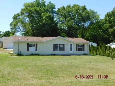 825 Eugene Ave, Jackson, MI 49203 photo 1