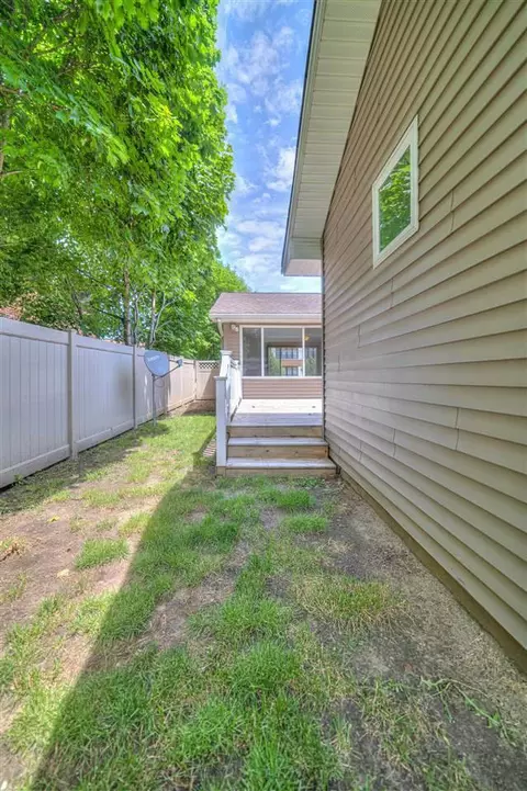 1202 W Morrell St, Jackson, MI 49203 photo 37